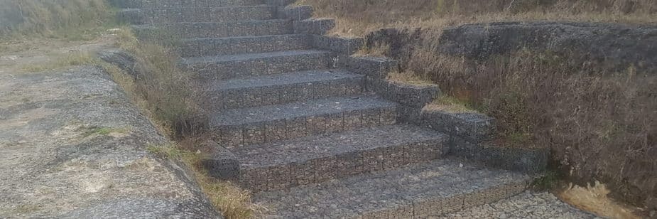 escadas em pedra